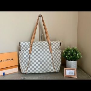 Louis Vuitton Damier Azur Totally MM